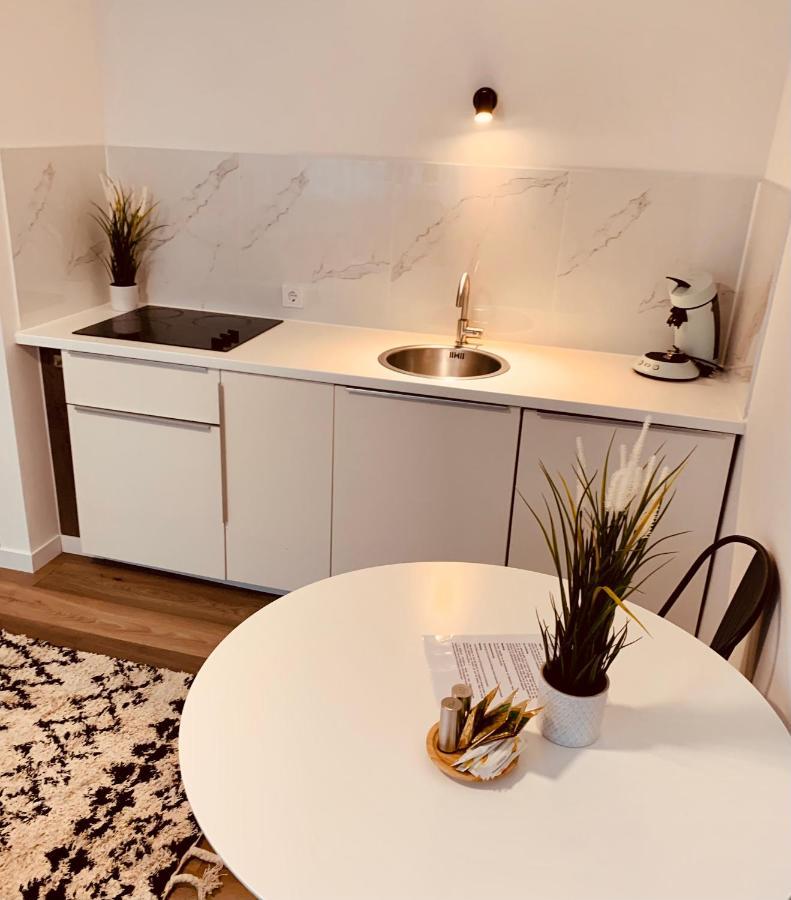Gaestehaus Zur Uni Klinik Exklusives Apartment Mit Kueche Und Badezimmer Хомбург Екстериор снимка