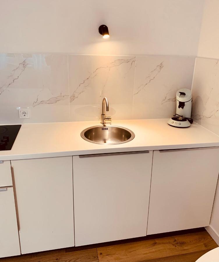 Gaestehaus Zur Uni Klinik Exklusives Apartment Mit Kueche Und Badezimmer Хомбург Екстериор снимка