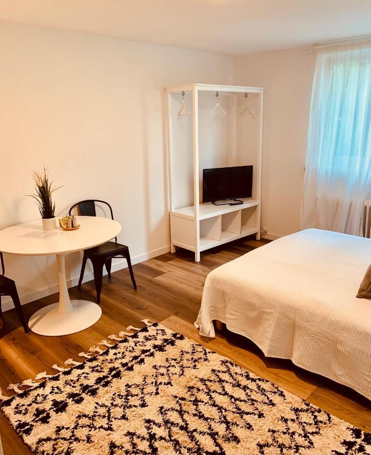 Gaestehaus Zur Uni Klinik Exklusives Apartment Mit Kueche Und Badezimmer Хомбург Екстериор снимка