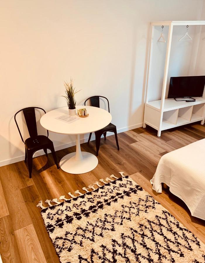 Gaestehaus Zur Uni Klinik Exklusives Apartment Mit Kueche Und Badezimmer Хомбург Екстериор снимка